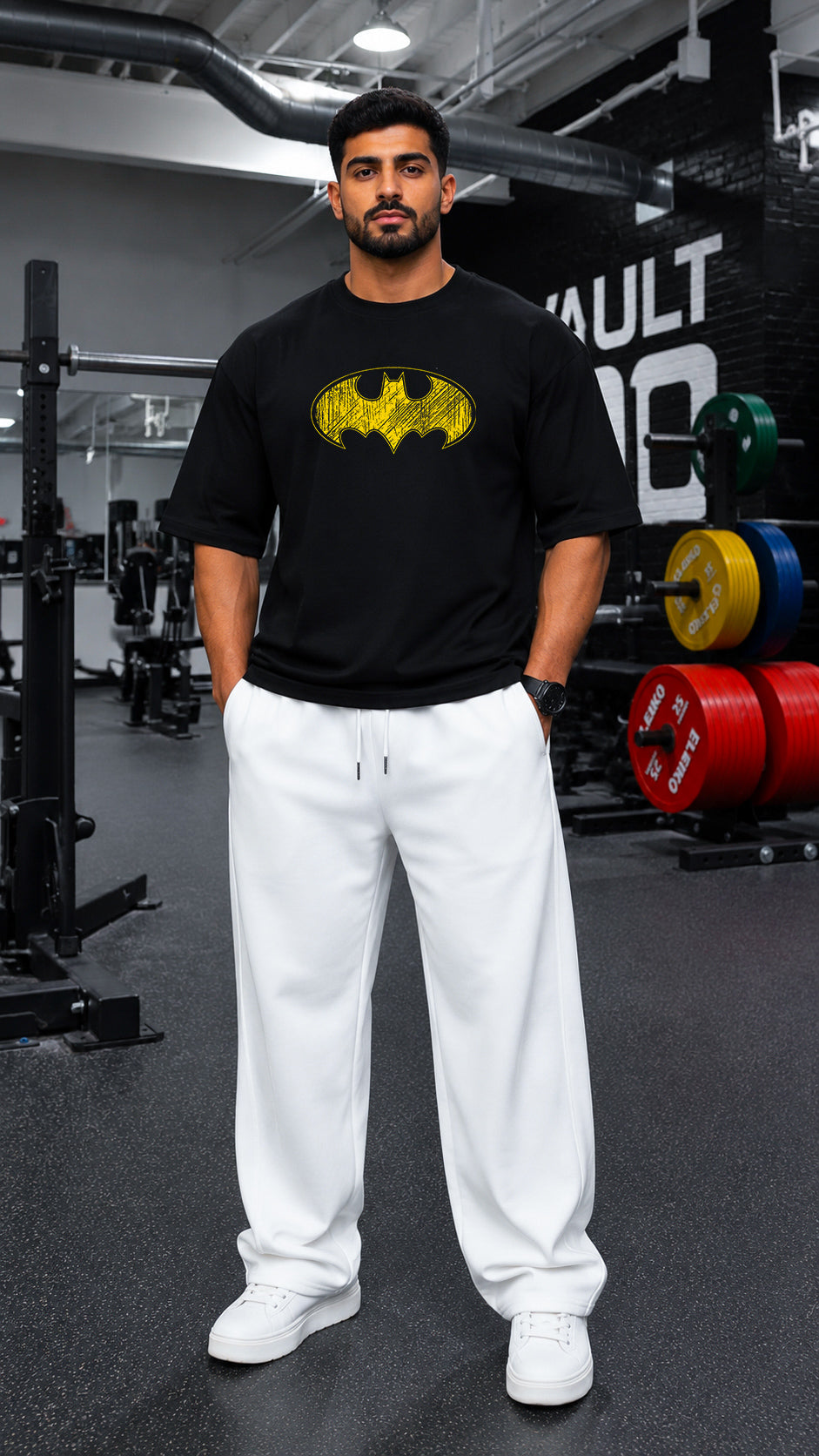 Athlete wearing a NOVUS tee in the gym